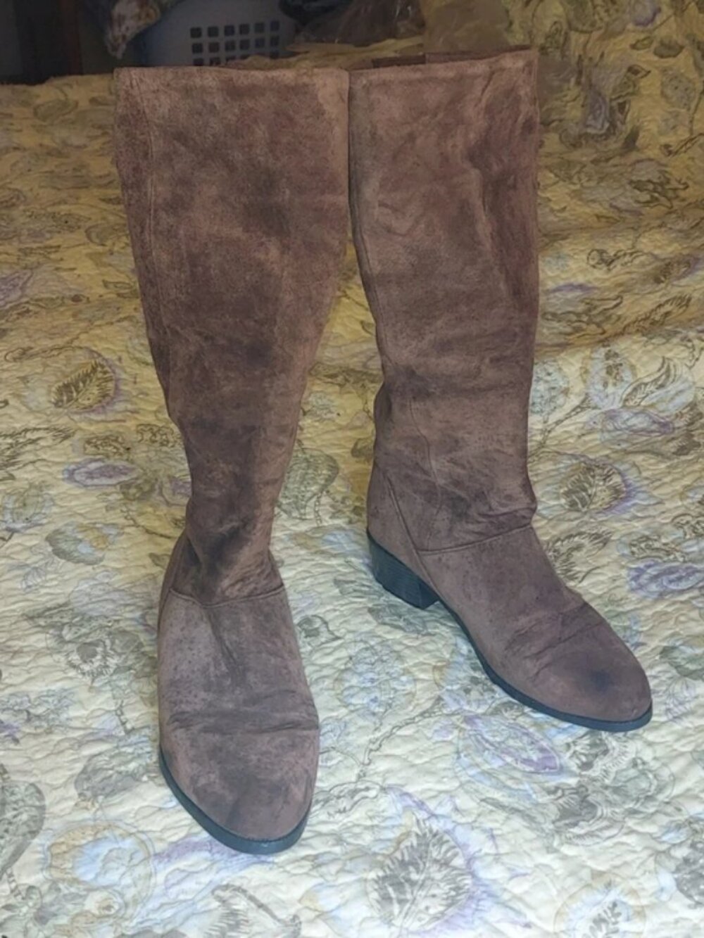 Suede/Leather Brown pull-on Boots - size 7.5